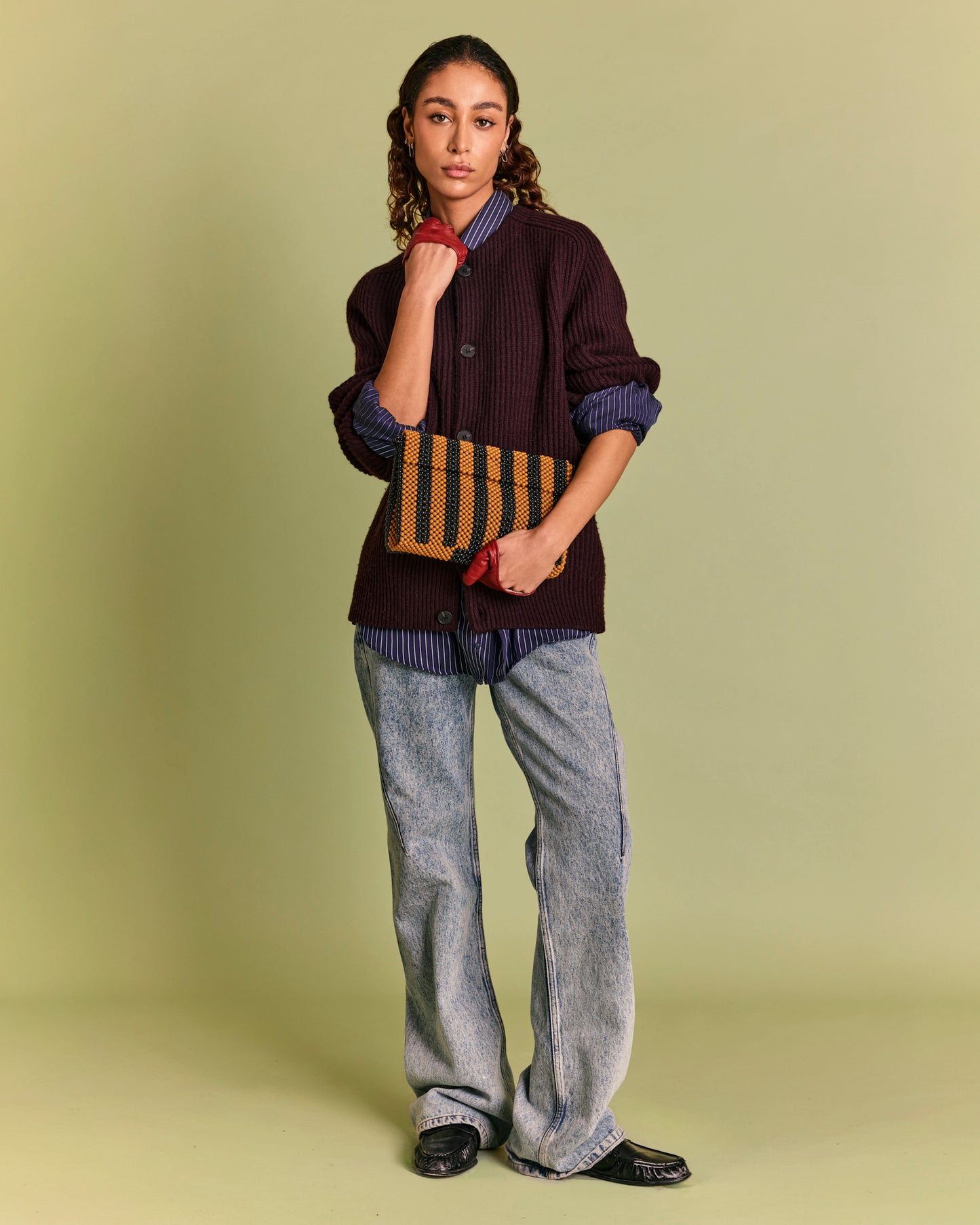 HONEYCOMB CLUTCH BAG